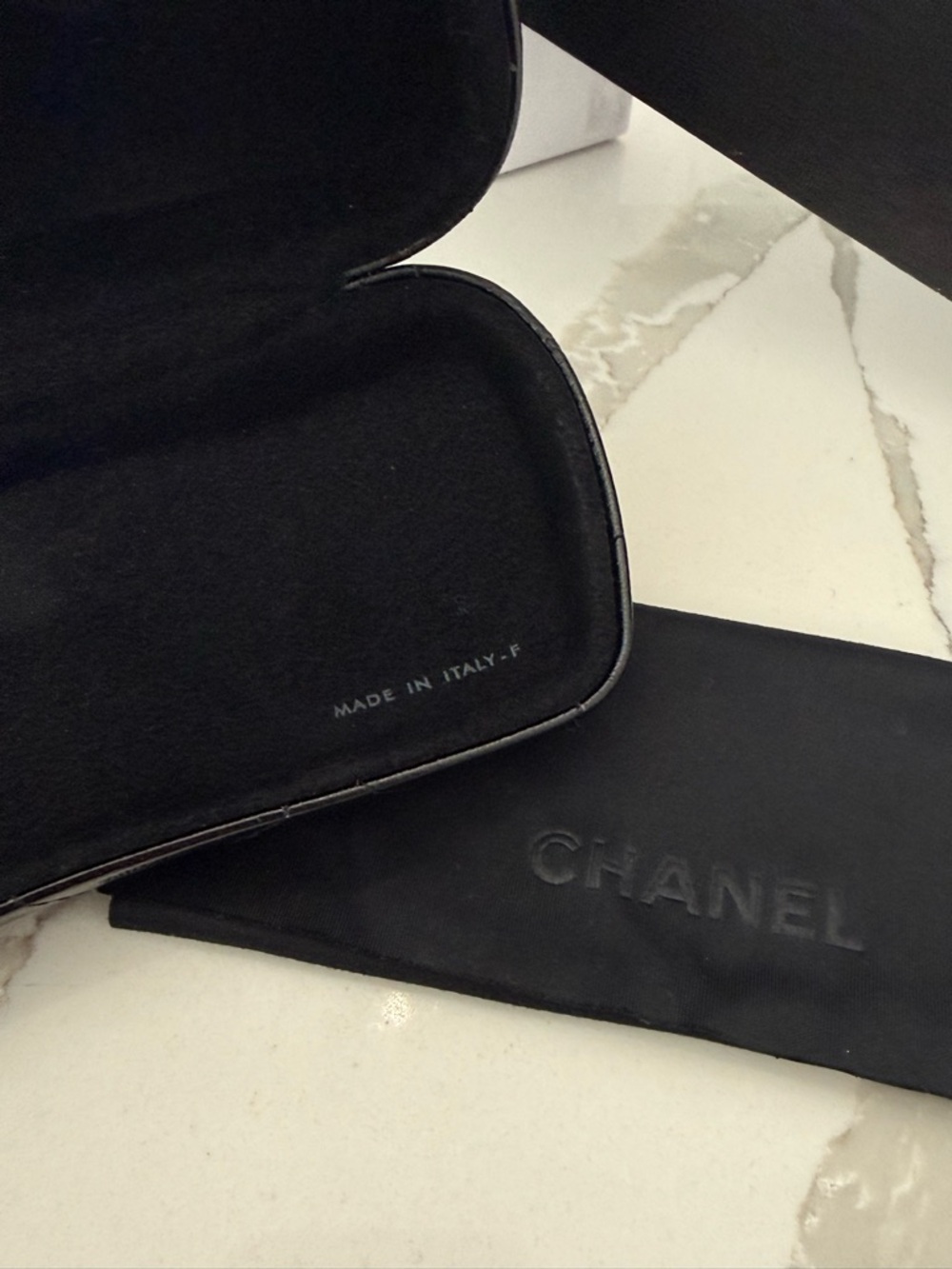 CHANEL Black Round Gunmetal Mirrored Sunglasses - Picture 10 of 10